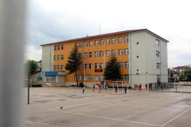 Öğretmenden 4'üncü Sınıf Öğrencisine Tokat Kamerada!