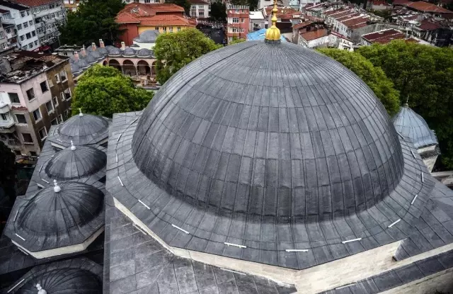 Restorasyonu Tamamlanan Davutpaşa Camisi İbadete Açıldı Restorasyonu Tamamlanan Davutpaşa Camisi İbadete Açıldı