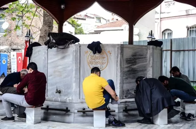 Restorasyonu Tamamlanan Davutpaşa Camisi İbadete Açıldı Restorasyonu Tamamlanan Davutpaşa Camisi İbadete Açıldı