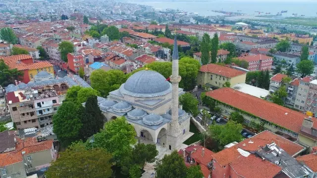 Restorasyonu Tamamlanan Davutpaşa Camisi İbadete Açıldı Restorasyonu Tamamlanan Davutpaşa Camisi İbadete Açıldı