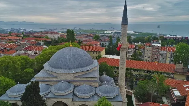 Restorasyonu Tamamlanan Davutpaşa Camisi İbadete Açıldı Restorasyonu Tamamlanan Davutpaşa Camisi İbadete Açıldı