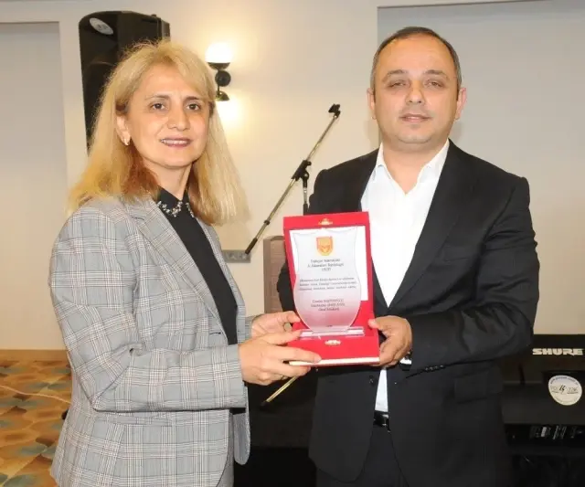 Trabzon Vakfıkebir İşadamları (Tvit) Topluluğu Anneleri Unutmadı Trabzon Vakfıkebir İşadamları (Tvit) Topluluğu Anneleri Unutmadı