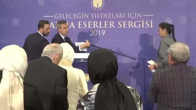 2. Geleceğin Yıldızları İçin Karma Eserler Sergisi' Açıldı 2. Geleceğin Yıldızları İçin Karma Eserler Sergisi' Açıldı