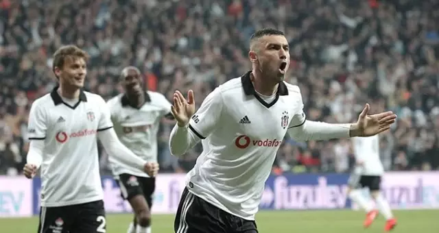 Burak Yılmaz, Lionel Messi ile Yarışıyor! Burak Yılmaz, Lionel Messi ile Yarışıyor!