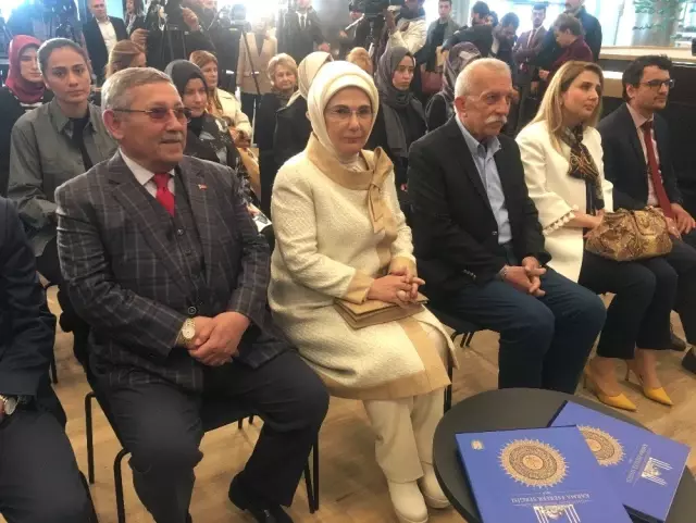 Emine Erdoğan, Çamlıca Camisi'nde Sergi Açılışını Yaptı