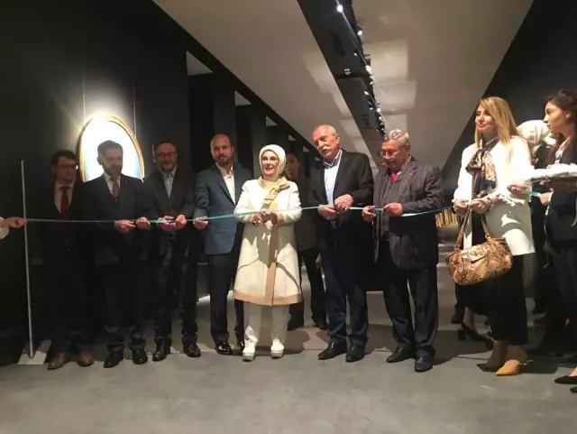Emine Erdoğan, Çamlıca Camisi'nde Sergi Açılışını Yaptı