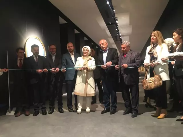 Emine Erdoğan, Çamlıca Camisi'nde Sergi Açılışını Yaptı