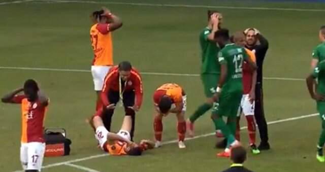 Emre Akbaba Sakatlandı, Futbolcular Gözyaşlarına Boğuldu!