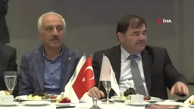 Güreş Camiası İftar Yemeğinde Bir Araya Geldi Güreş Camiası İftar Yemeğinde Bir Araya Geldi