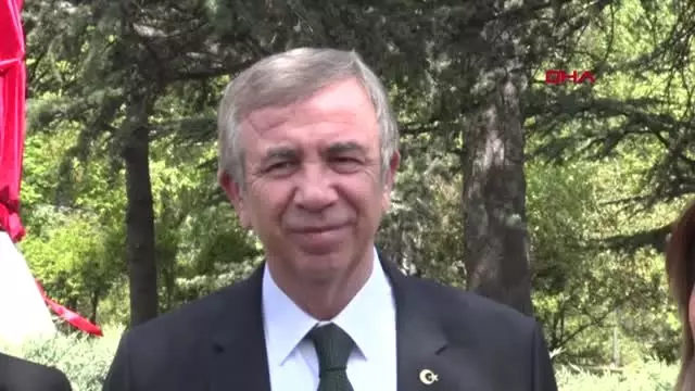 İlhan Koman Heykeli, Tekrar Seğmenler Parkı'nda İlhan Koman Heykeli, Tekrar Seğmenler Parkı'nda