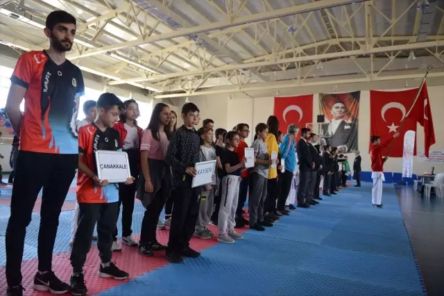 Okul Sporları Yıldızlar Karate Türkiye Birinciliği Okul Sporları Yıldızlar Karate Türkiye Birinciliği