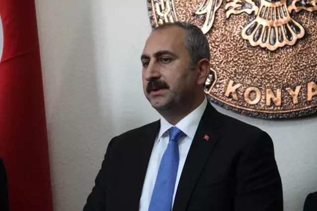 Adalet Bakanı Gül Annelerin Gününü Kutladı