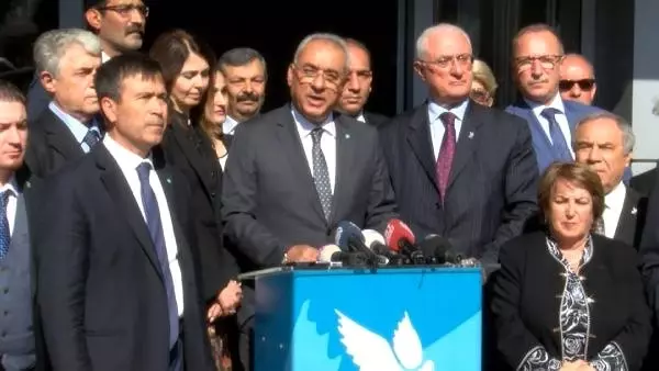 Aksakal: İstanbul Adayımız, Adaylıktan Çekilmiştir Aksakal: İstanbul Adayımız, Adaylıktan Çekilmiştir