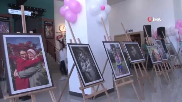 Arnavutköy'de Anneler Günü'nde 'Özel Anneler Sergisi' Arnavutköy'de Anneler Günü'nde 'Özel Anneler Sergisi'