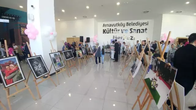 Arnavutköy'de Anneler Günü'nde 'Özel Anneler Sergisi' Arnavutköy'de Anneler Günü'nde 'Özel Anneler Sergisi'