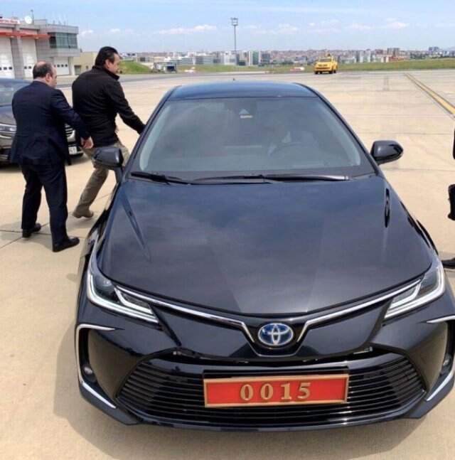 Bakan Varank, Davetli Olduğu İftar Programına Tramvayla Gitti