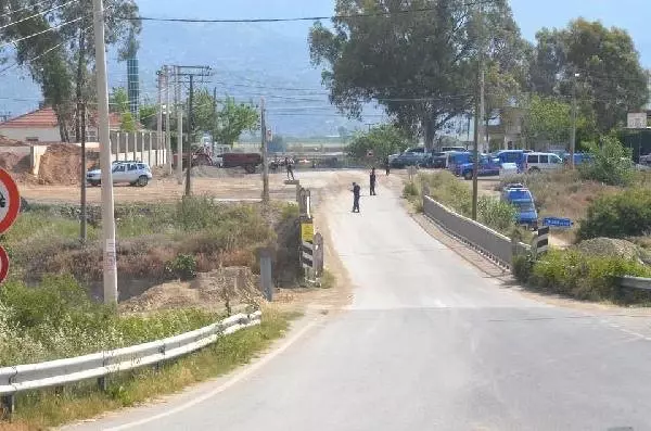Büyük Menderes Nehri Kenarında Bulunan El Bombası Korkuttu