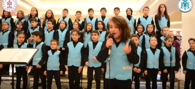 Çocuk Korosundan Anneler Günü Şarkısı