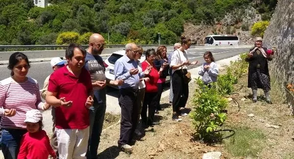 Marmaris Yolundaki Kazada Ölenler, Anneler Günü'nde Unutulmadı Marmaris Yolundaki Kazada Ölenler, Anneler Günü'nde Unutulmadı