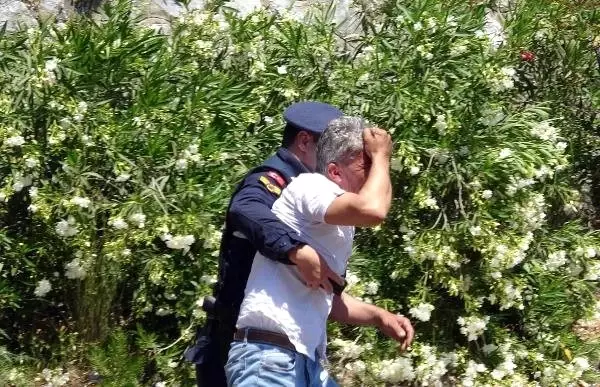 Sakar Geçidi'nde Çekici Uçuruma Yuvarlandı: 2 Ölü 1 Yaralı Sakar Geçidi'nde Çekici Uçuruma Yuvarlandı: 2 Ölü 1 Yaralı