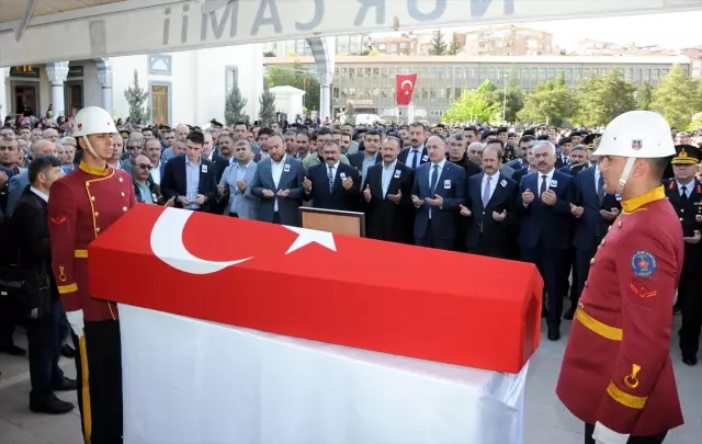 Şehit Altunkaş Son Yolculuğuna Uğurlandı Şehit Altunkaş Son Yolculuğuna Uğurlandı