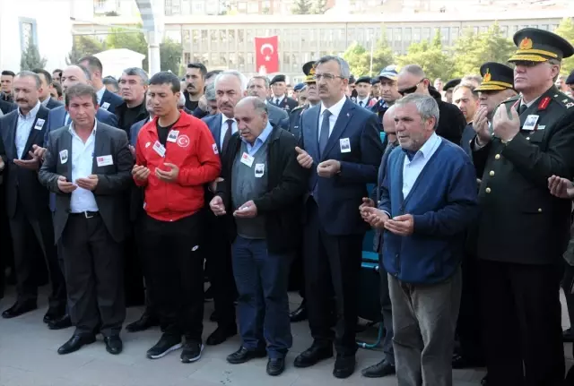 Şehit Altunkaş Son Yolculuğuna Uğurlandı Şehit Altunkaş Son Yolculuğuna Uğurlandı