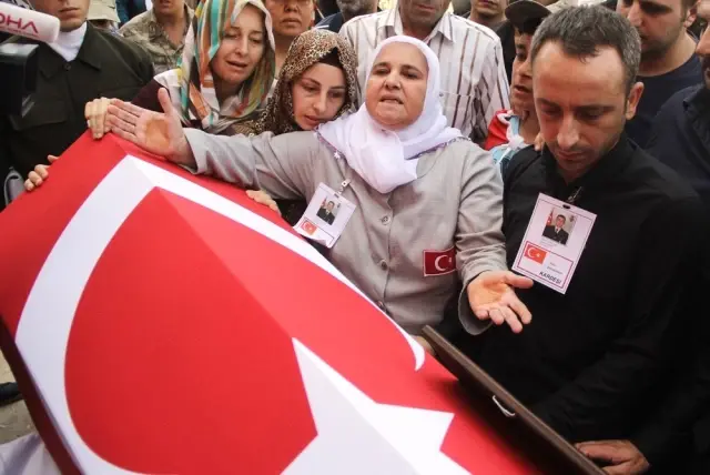 Şehit Annesi: O Bana Gelecekti Ben Ona Geldim