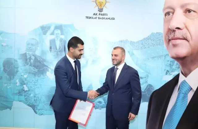 Ak Partili Tek,'4 İlçe Başkanımızın Ataması Yapıldı' Ak Partili Tek,'4 İlçe Başkanımızın Ataması Yapıldı'
