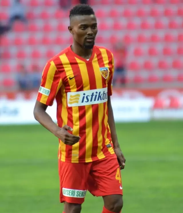 Bernard Mensah Formaya Kavuştu