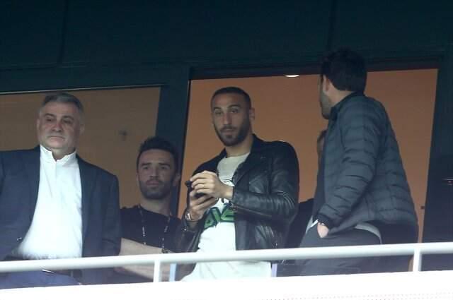 Cenk Tosun Tribünde, Oğlu Alanda