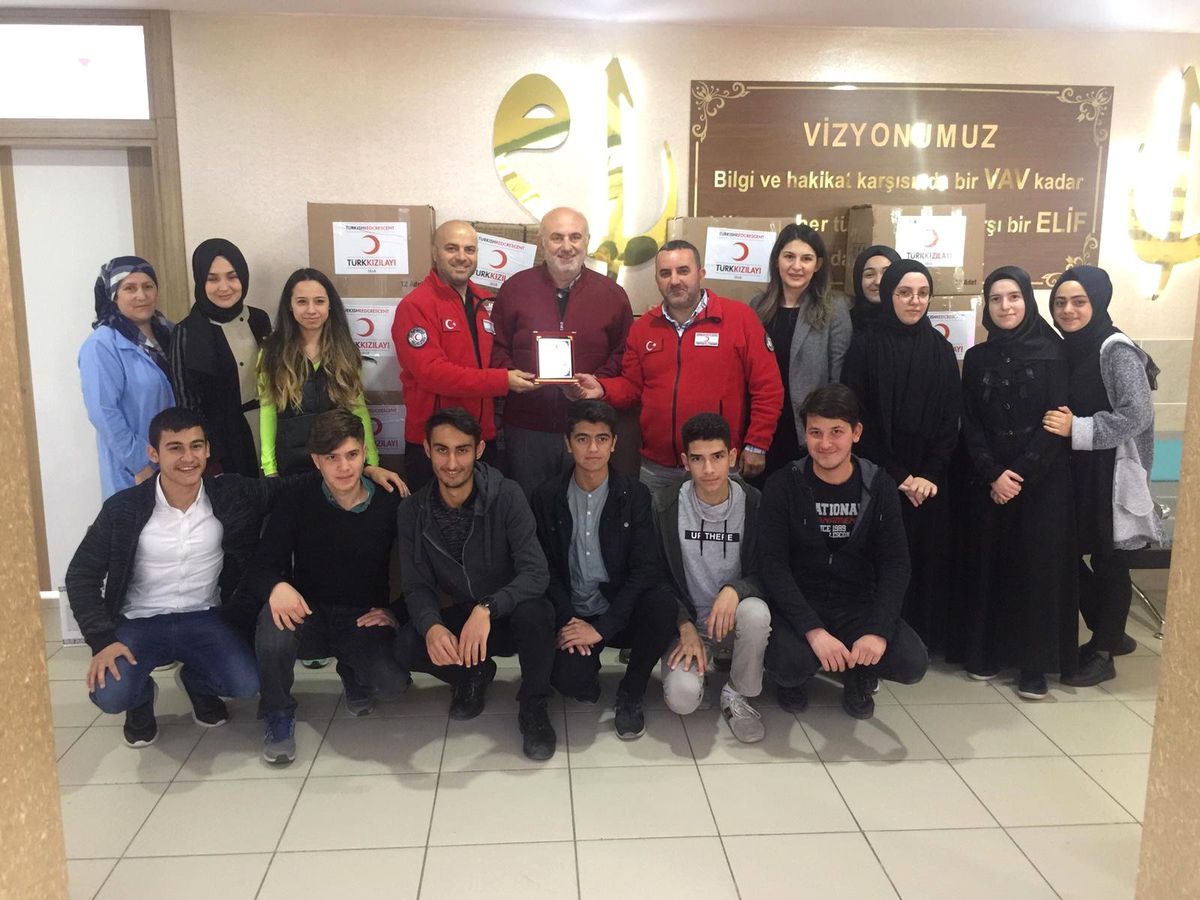 Darıca Kızılay Şubesinden 'Hilal Olsun Türkiye' Yardımsever Ol Çağrısı
