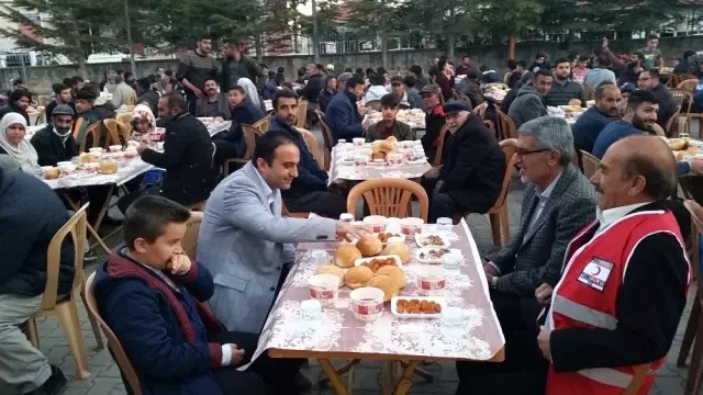 Kulu'da Bin 200 Kişiye İftar Yemeği Verildi.