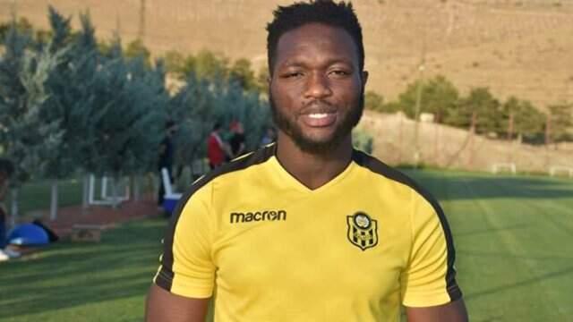 Ünlü Futbolcu Sulley Muniru'nun, Gece Kulübü Çalışanını Gebe Bıraktığı Sav Edildi!