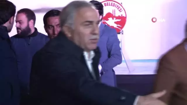 Fatih'te Sokak Sahuru Geleneği Sürüyor Fatih'te Sokak Sahuru Geleneği Sürüyor