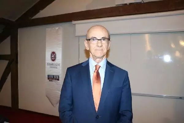 Manuel Tedavi ile Ağrılardan Kurtulmak Mümkün Manuel Tedavi ile Ağrılardan Kurtulmak Mümkün