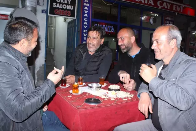 Ramazanın Vazgeçilmezi Semaver ve Köz Çayı Ramazanın Vazgeçilmezi Semaver ve Köz Çayı