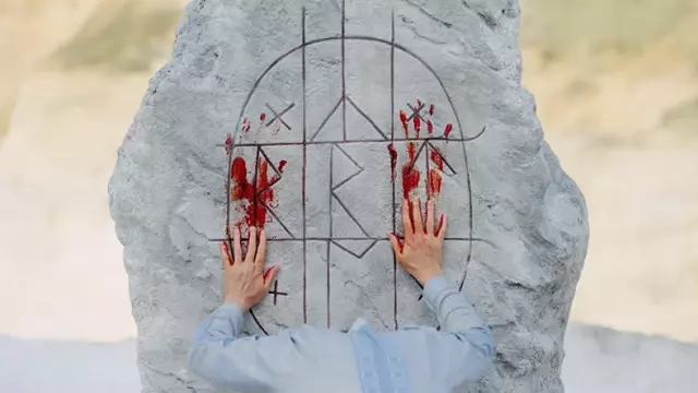 Ürkütücü Gerilim Filmi Midsommar'ın Yeni Fragmanı Yayınlandı Ürkütücü Gerilim Filmi Midsommar'ın Yeni Fragmanı Yayınlandı