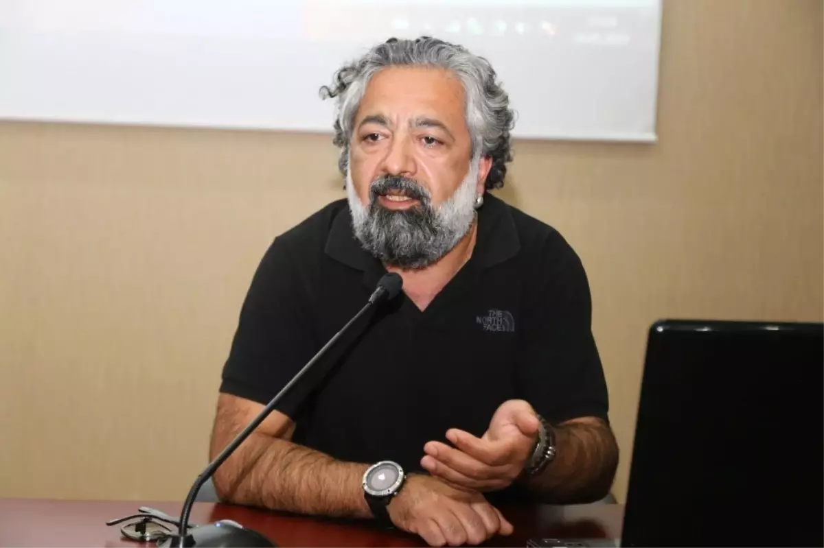 4 İlin Gençleri Fotoğrafçı Mustafa Seven ile Buluştu