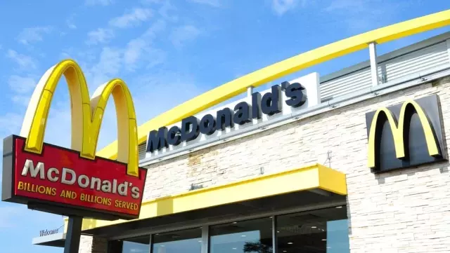 Avusturya'daki ABD Vatanşlarına Mcdonald's Restoranlarında 'Büyükelçilik Hizmeti'
