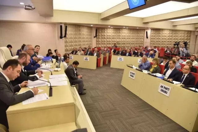 Cengiz Aytmatov'un İsmi Manisa'da Bir Caddeye Verildi