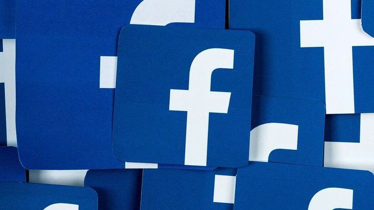 Facebook, 'Başkasının Gözünden Gör' Özelliğini Geri Getirdi