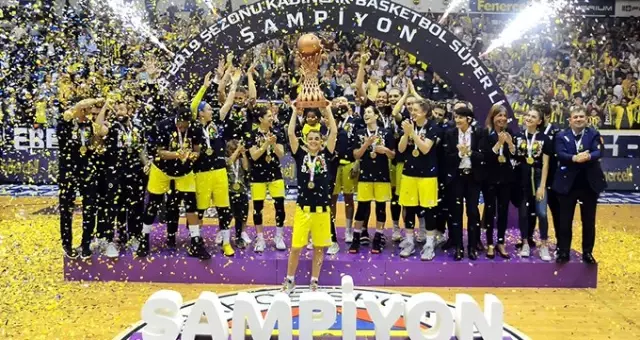 Fenerbahçe, Kadınlar Basketbol Süper Ligi’nde Şampiyon Oldu!