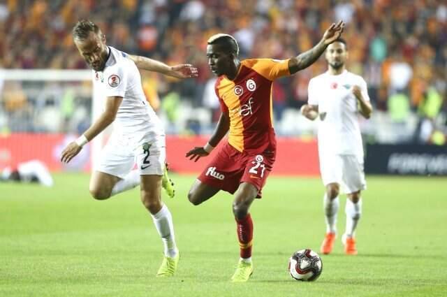 Galatasaray 18 Milyon Lirayı Kasasına Koydu!