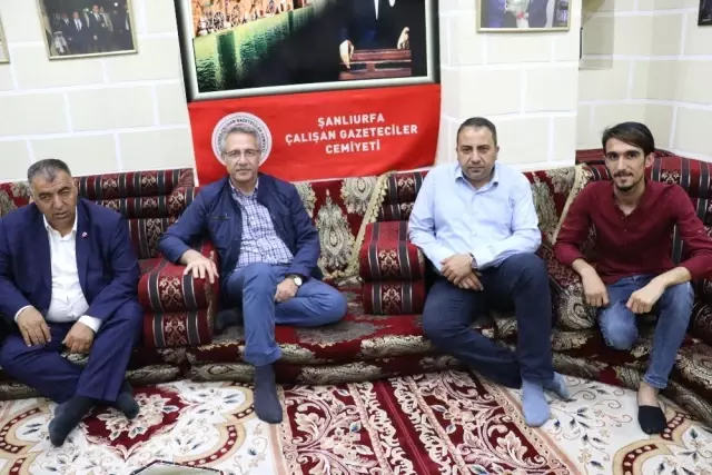 Hrü Rektör Yard. Oymak'tan Şuçgad'a Ziyaret Hrü Rektör Yard. Oymak'tan Şuçgad'a Ziyaret