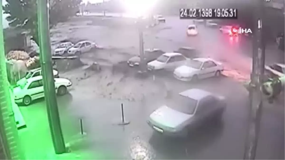 İran'daki Selde 2 Kişi Öldü