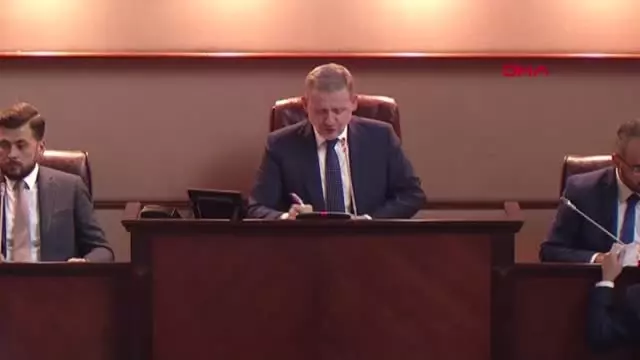 İstanbul- İbb Meclisinde Karar Verildi, Öğrenci Kartı 40 Liraya Düştü