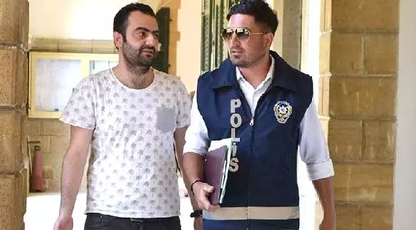 KKTC'de Kumar Parası Bulamayan Eşini Darp Eden Adam Tutuklandı