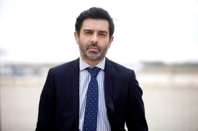 Oyuncu Cansel Elçin, Yeni Sezonda Striptizci Baba Rolünü Oynayacak
