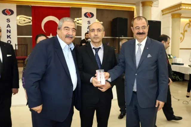 Sanko Holding Adıyaman Çalışanları İftarda Buluştu Sanko Holding Adıyaman Çalışanları İftarda Buluştu