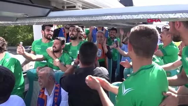 Spor Yeşilyurt Belediyespor Kupasını Aldı